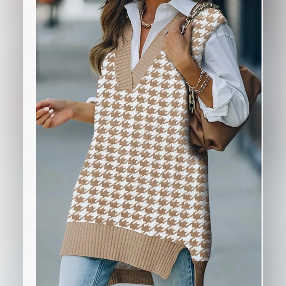 Women’s Tan and White Houndstooth Sweater Vest